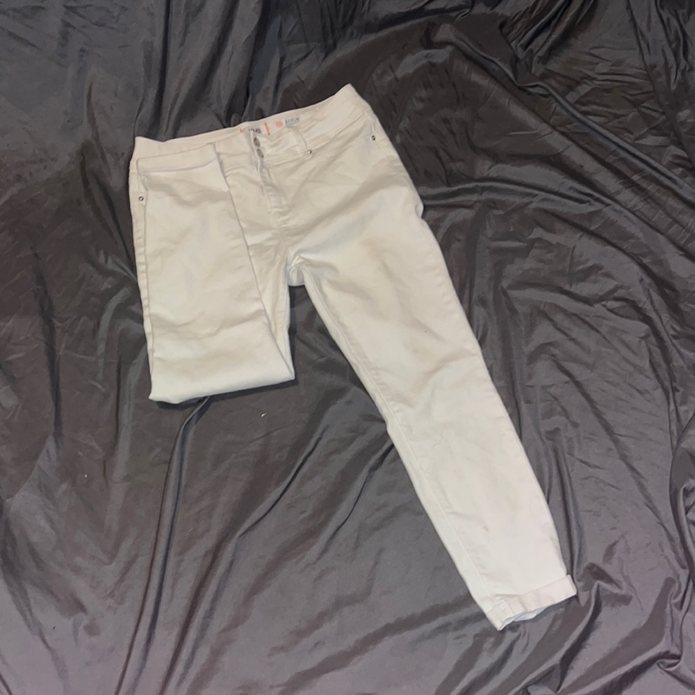 Mid Rise Ankle Jeans